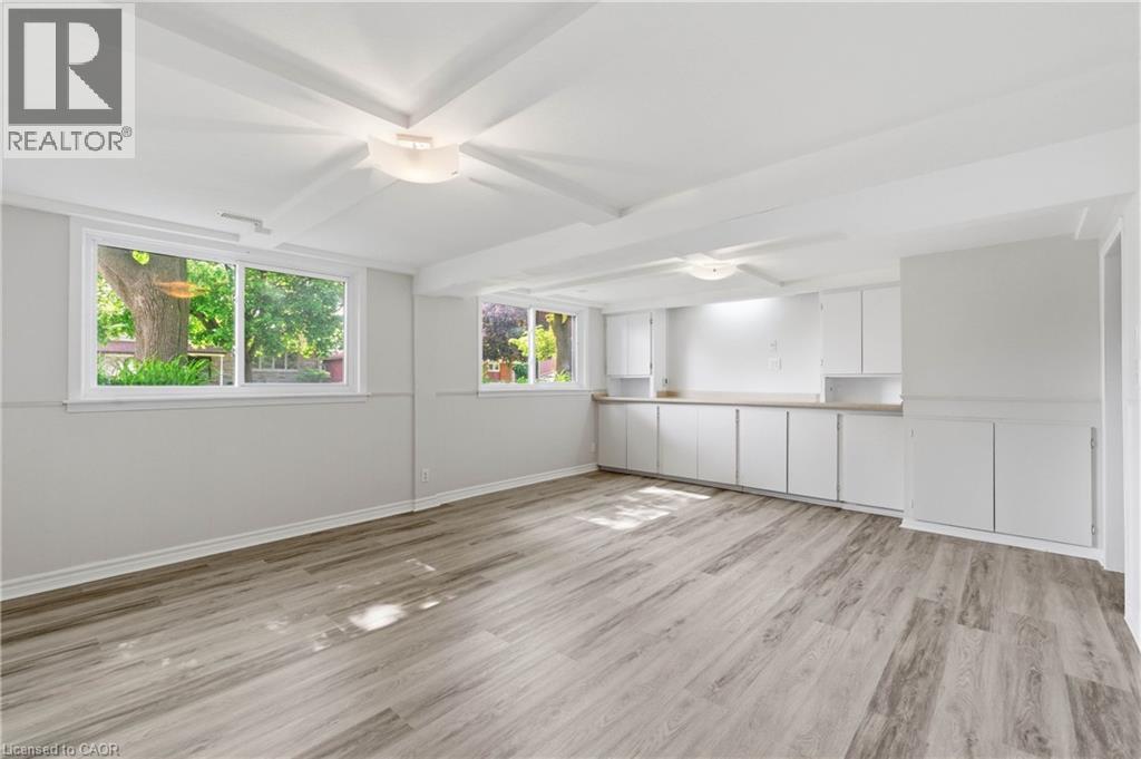 19 TAYLOR Avenue - 35