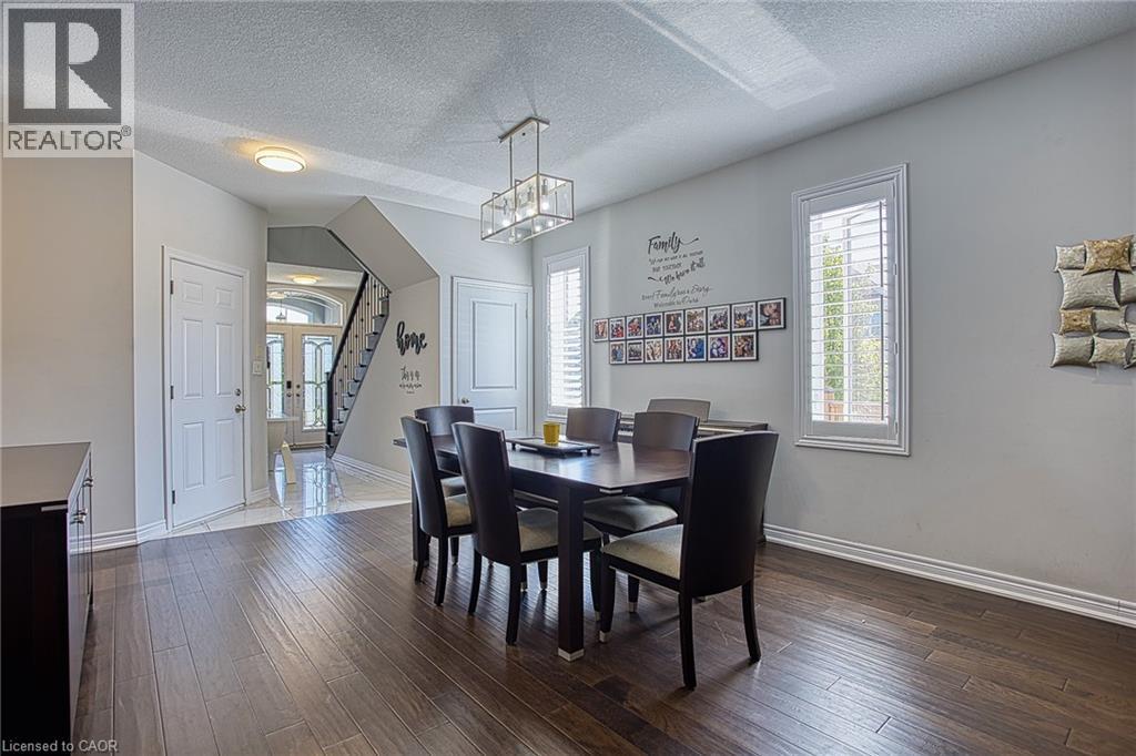 17 NARBONNE Crescent - 9