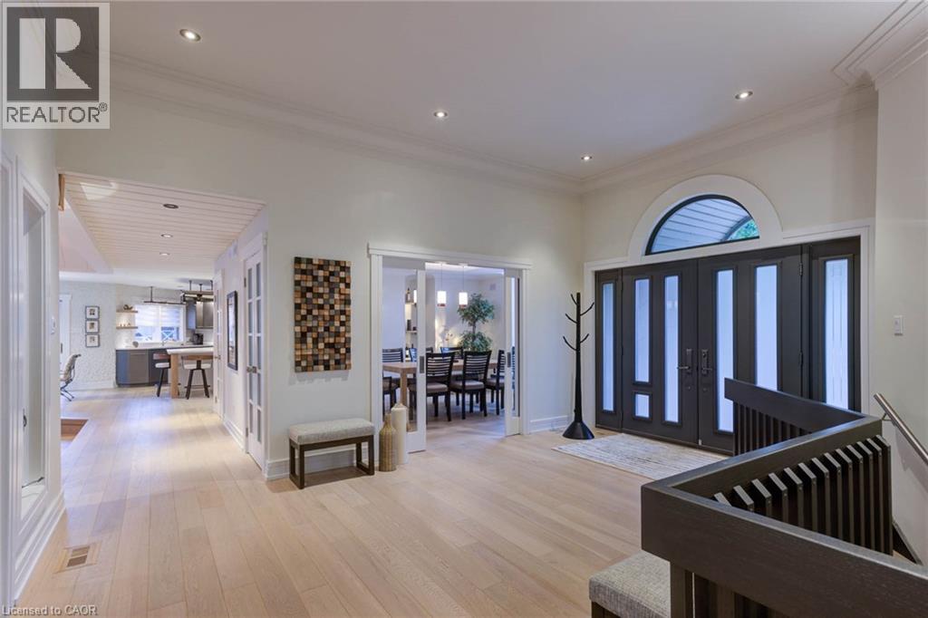 14 JAMES Court - 6