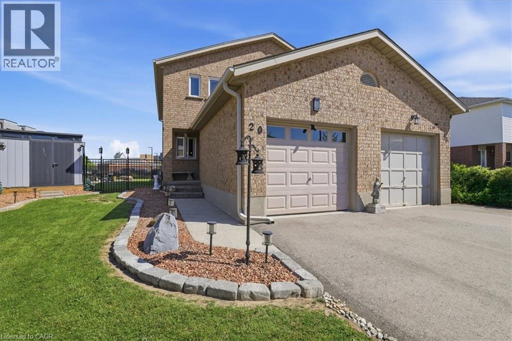 20 RIDGEWAY Crescent - 1
