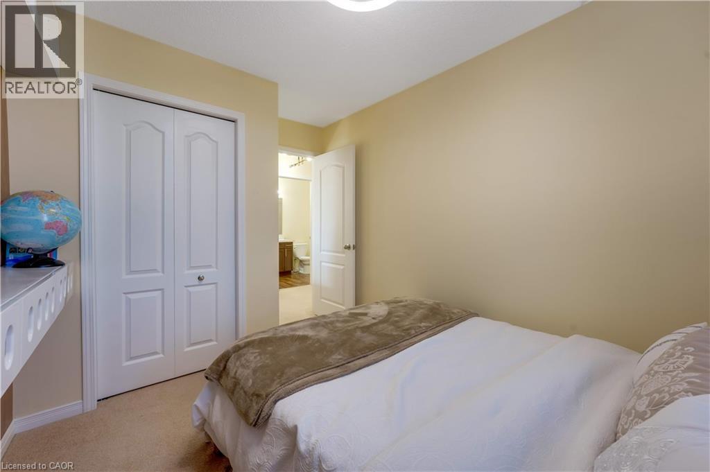 538 BEAUMONT Crescent - 34