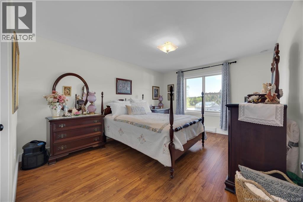 #22 130 Arlington Crescent - 21