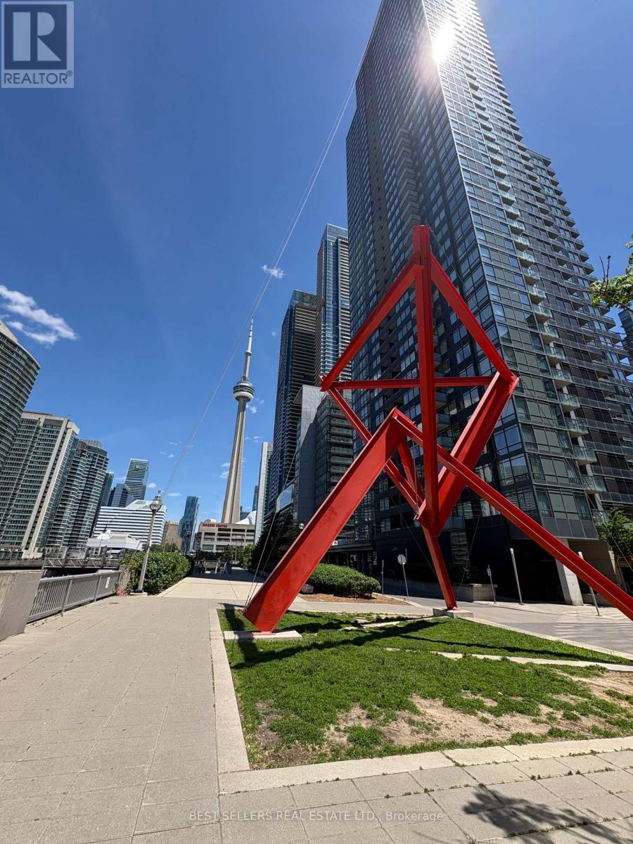 #1001 4000 SPADINA AVENUE - 21