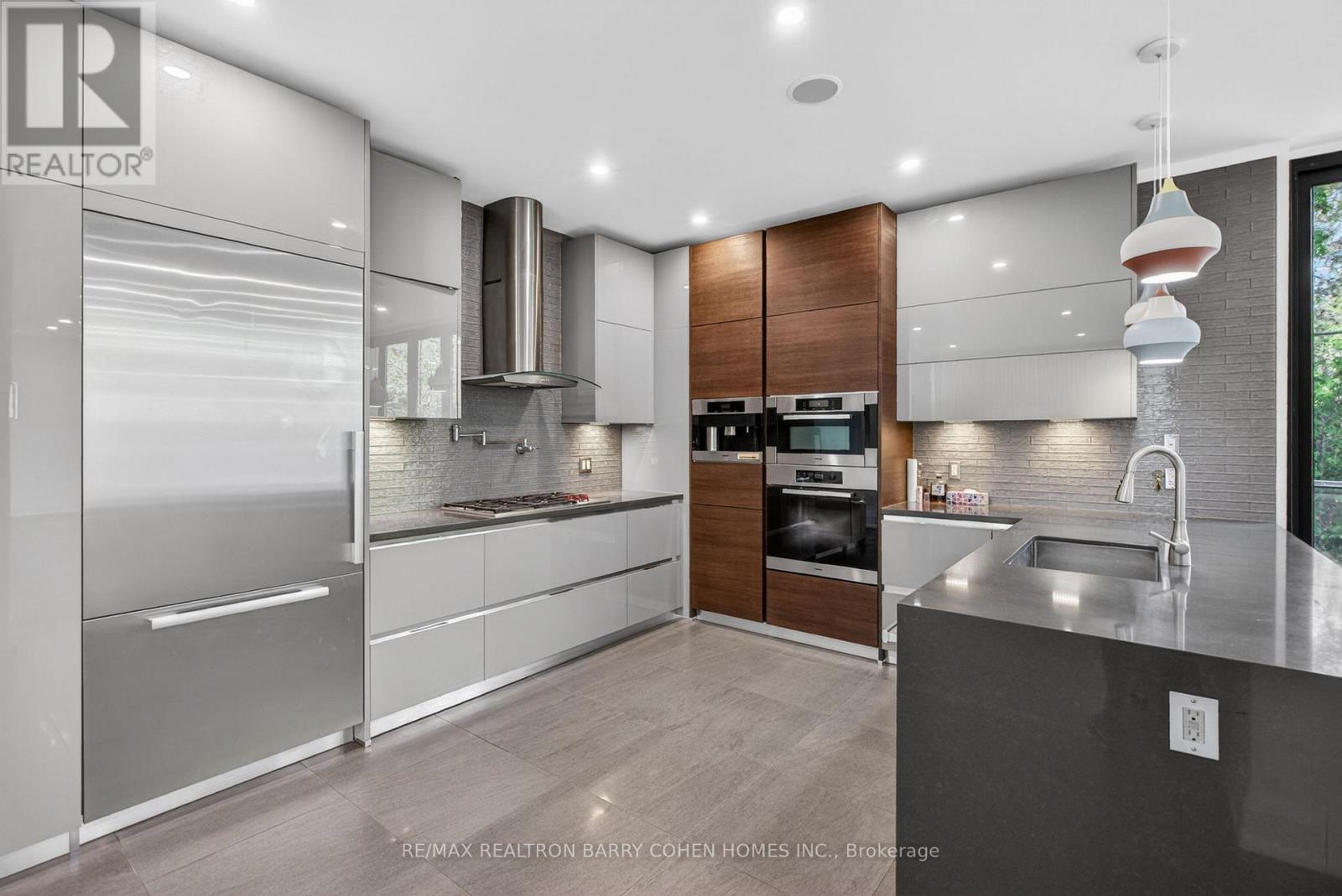 16 CHIPPING ROAD - 14
