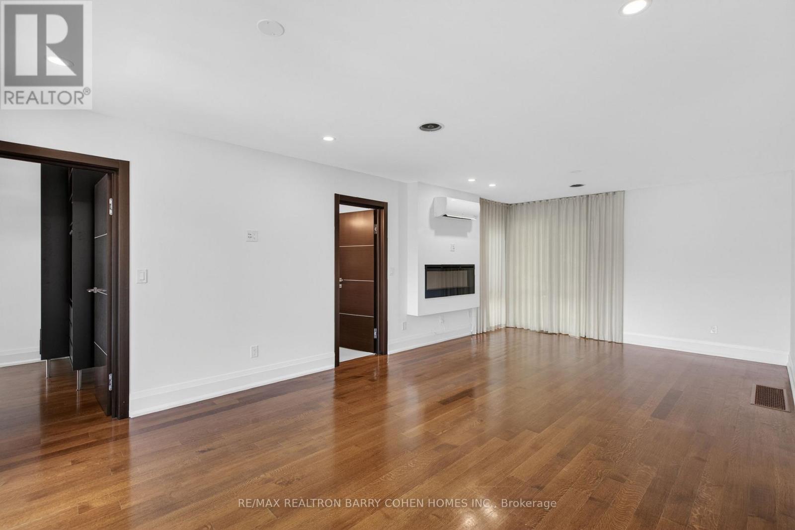 16 CHIPPING ROAD - 24