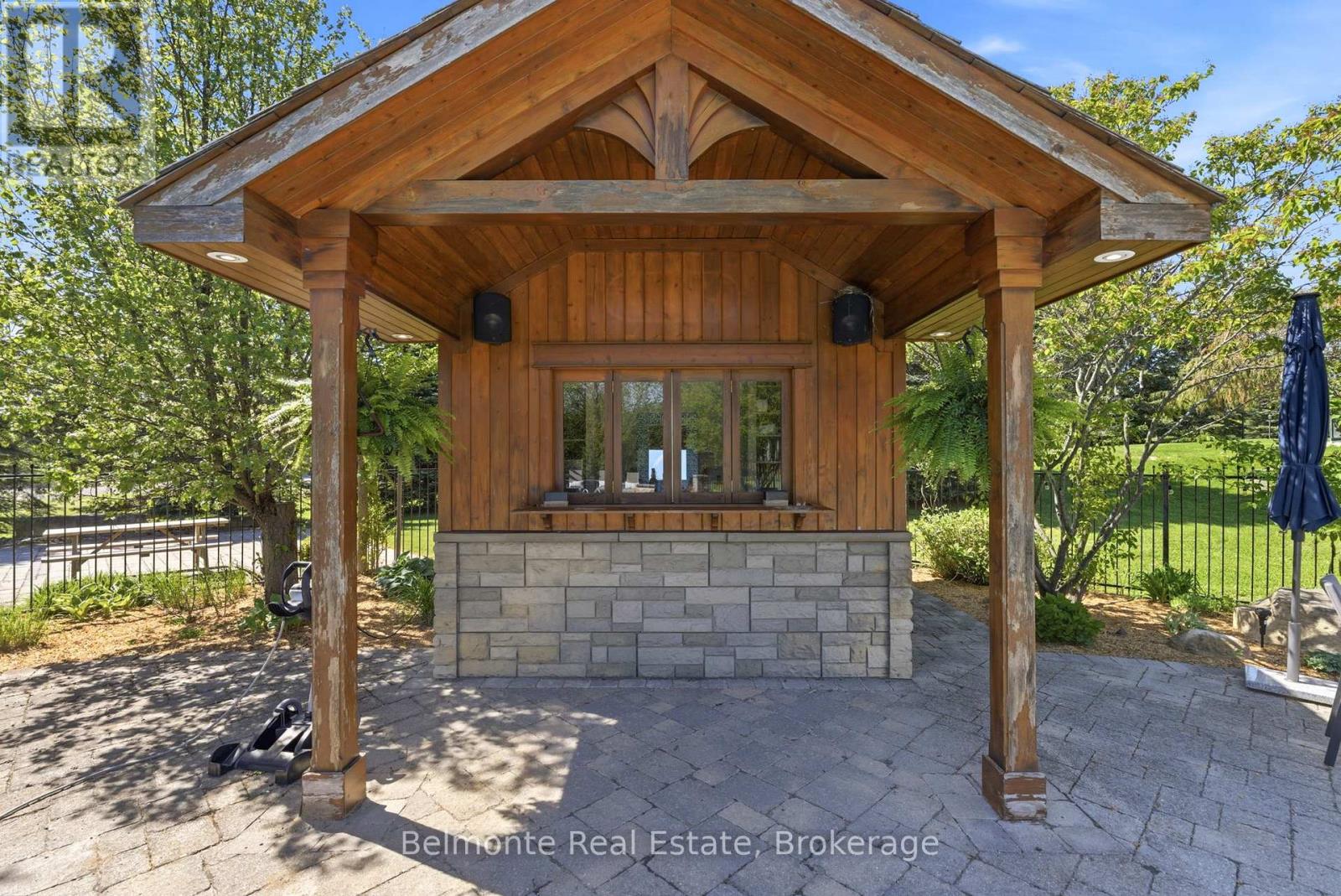 1045 BRAWLEY ROAD W - 41