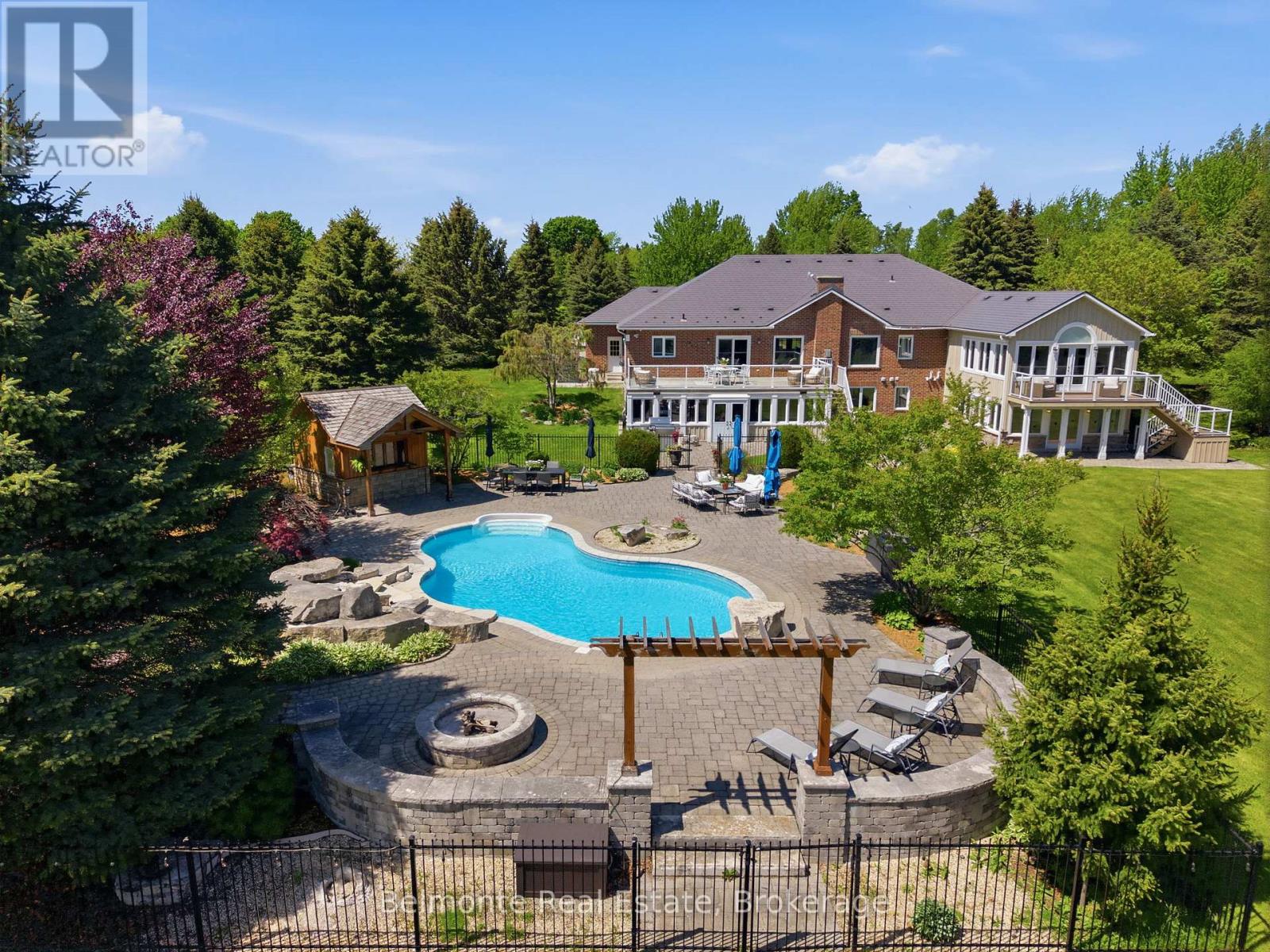 1045 BRAWLEY ROAD W - 39