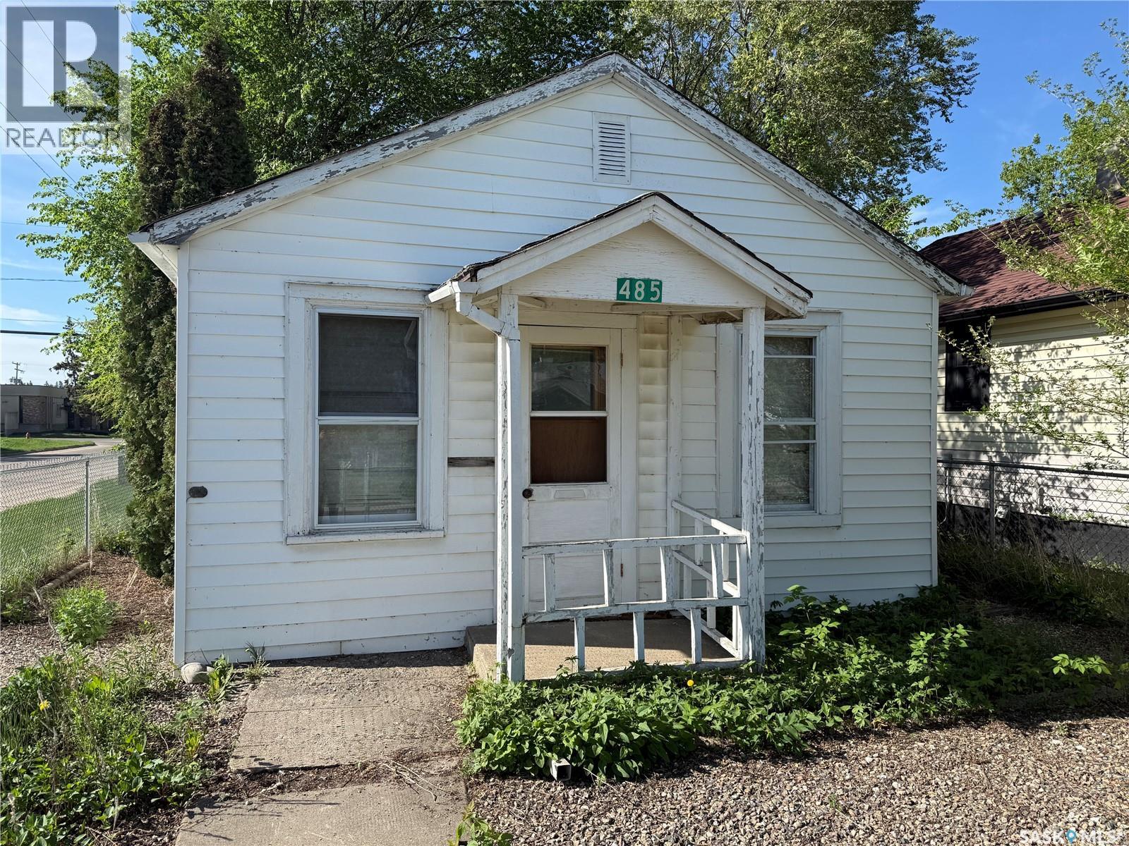 485 12th STREET E - 1