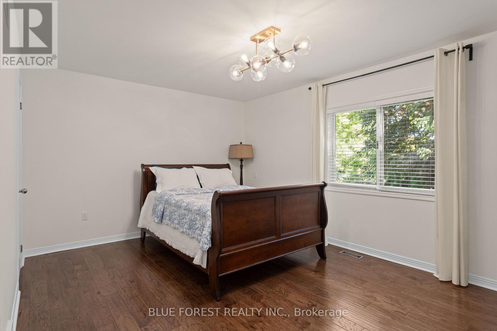 674 GRAND VIEW AVENUE - 26