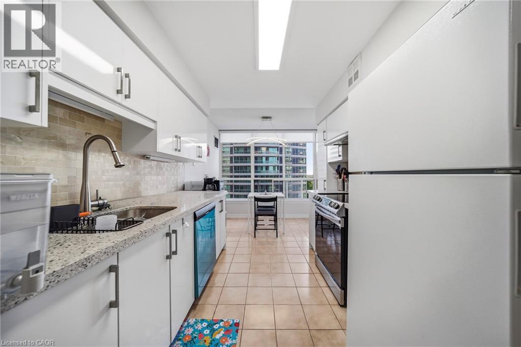 #611 55 ELM Drive W - 6
