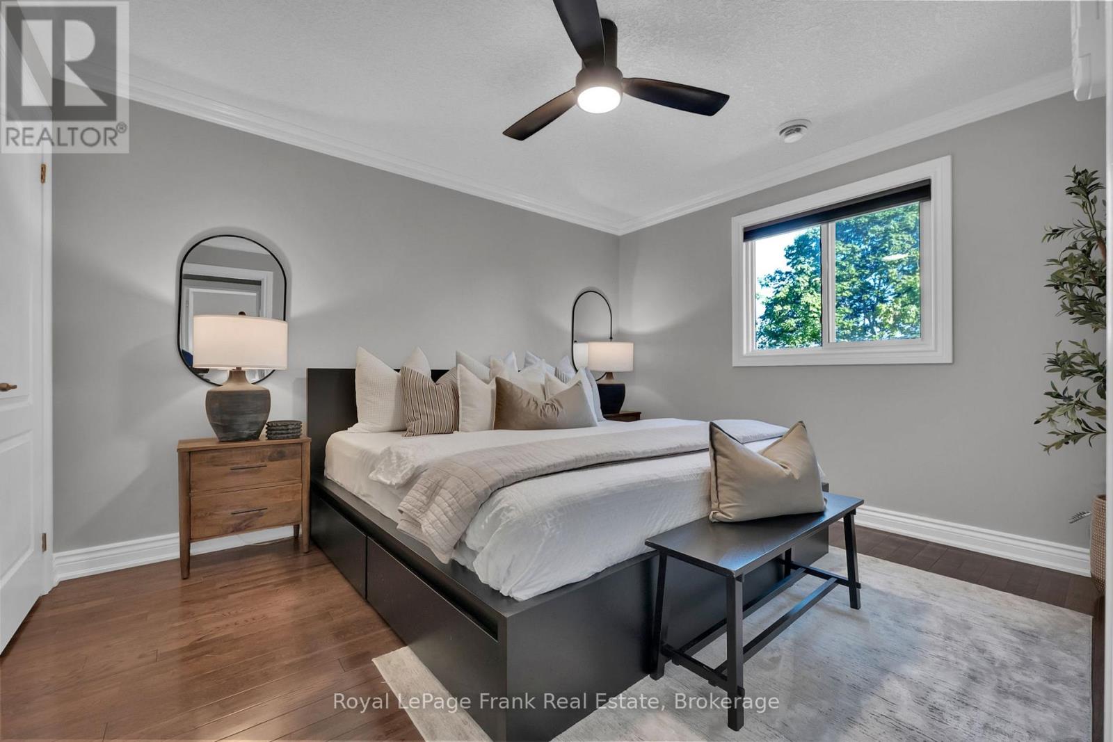 5 EMPIRE CRESCENT - 11