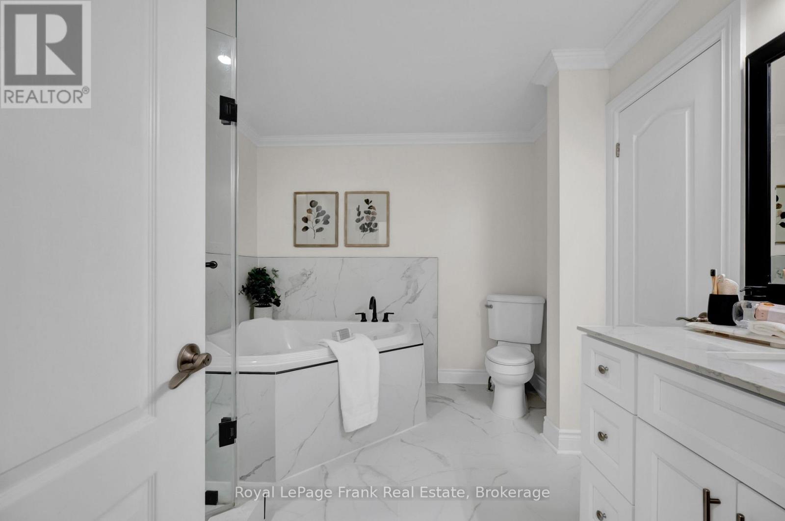 5 EMPIRE CRESCENT - 15
