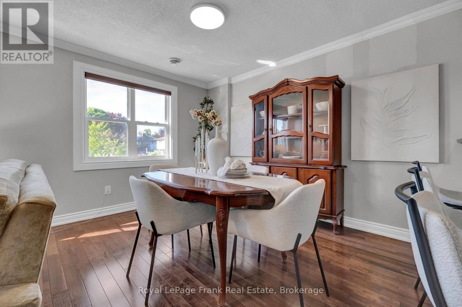 5 EMPIRE CRESCENT - 9