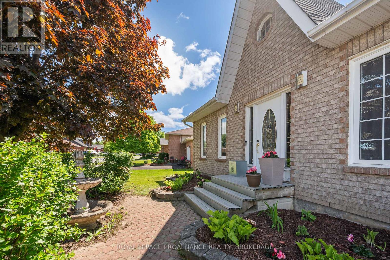 151 GREENLEES DRIVE - 2