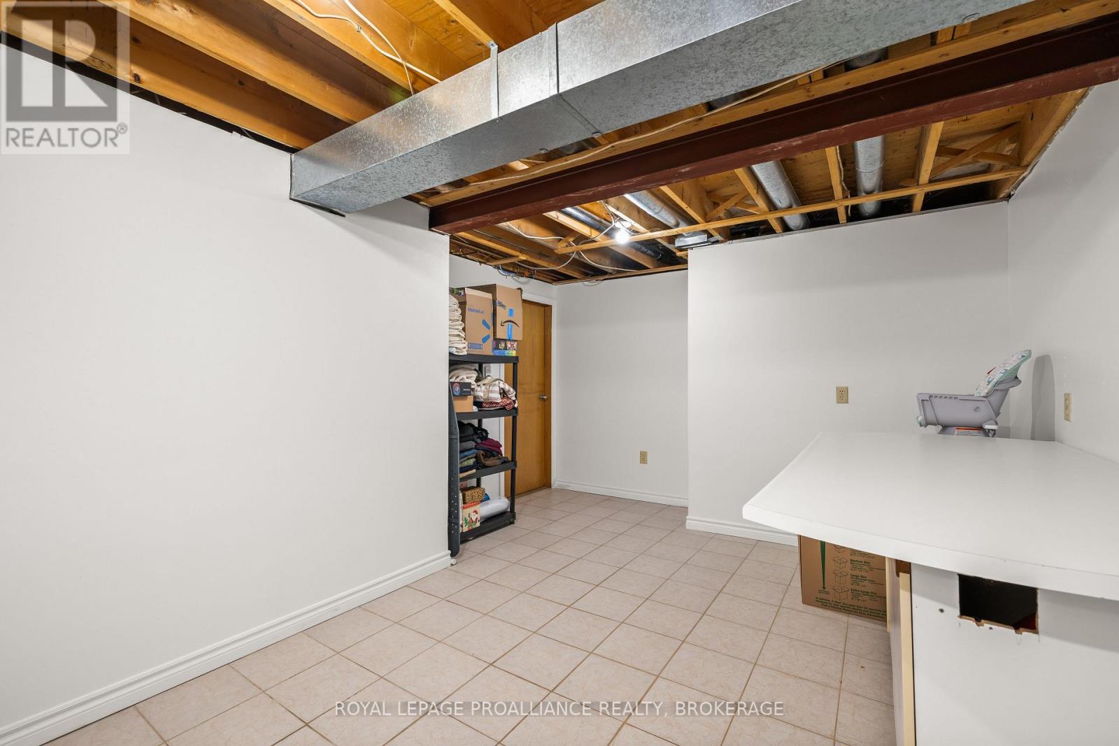 151 GREENLEES DRIVE - 32