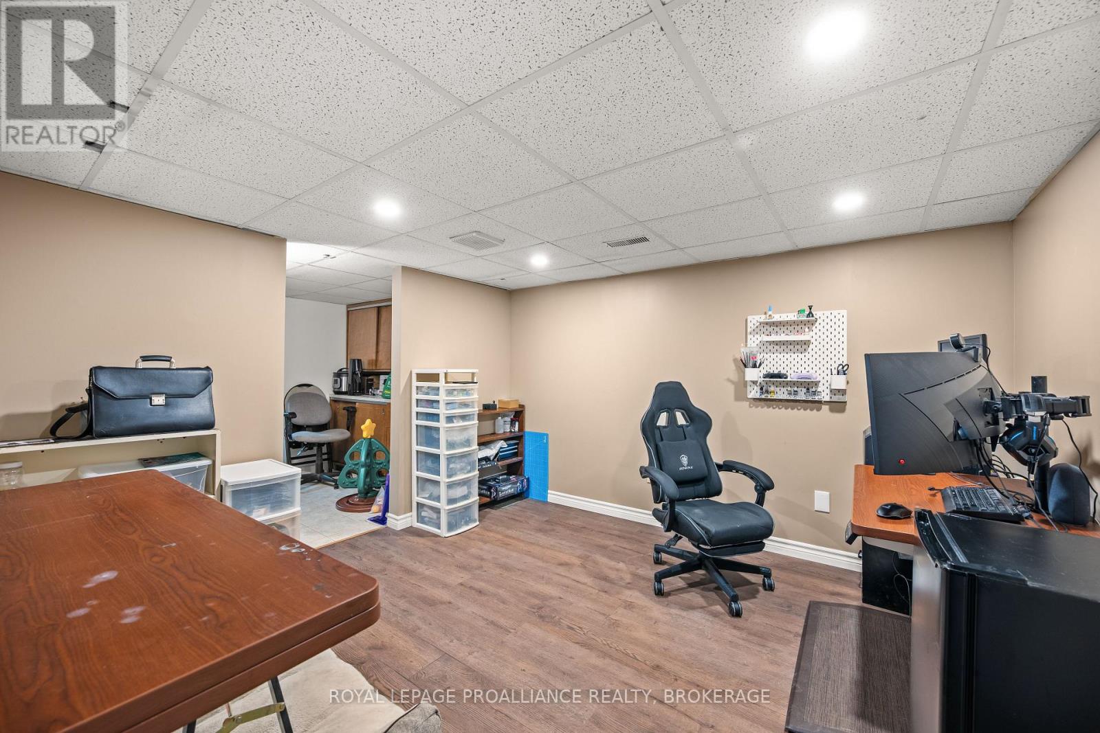 151 GREENLEES DRIVE - 33