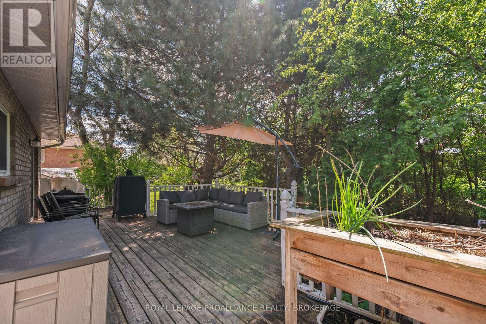 151 GREENLEES DRIVE - 36