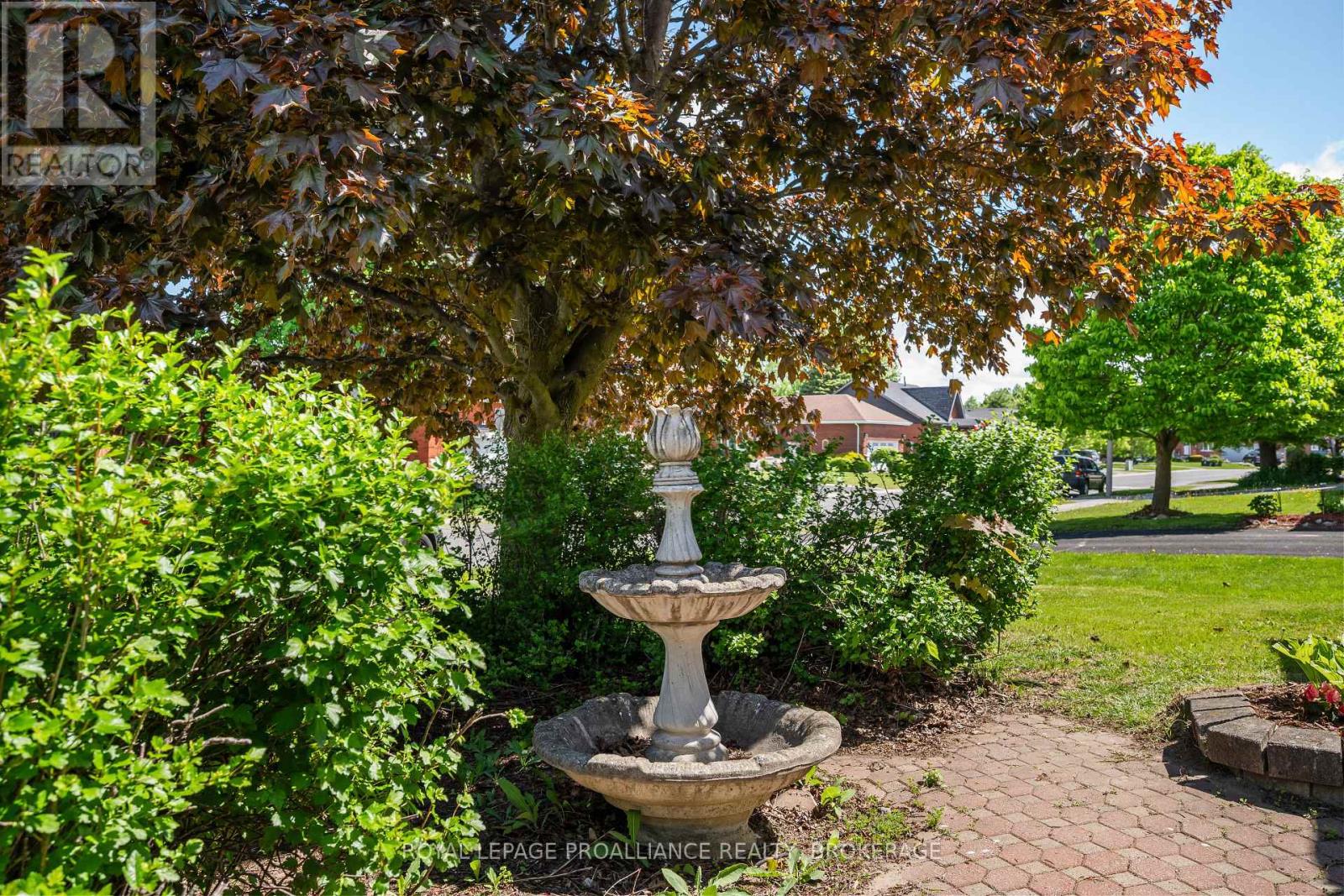 151 GREENLEES DRIVE - 4