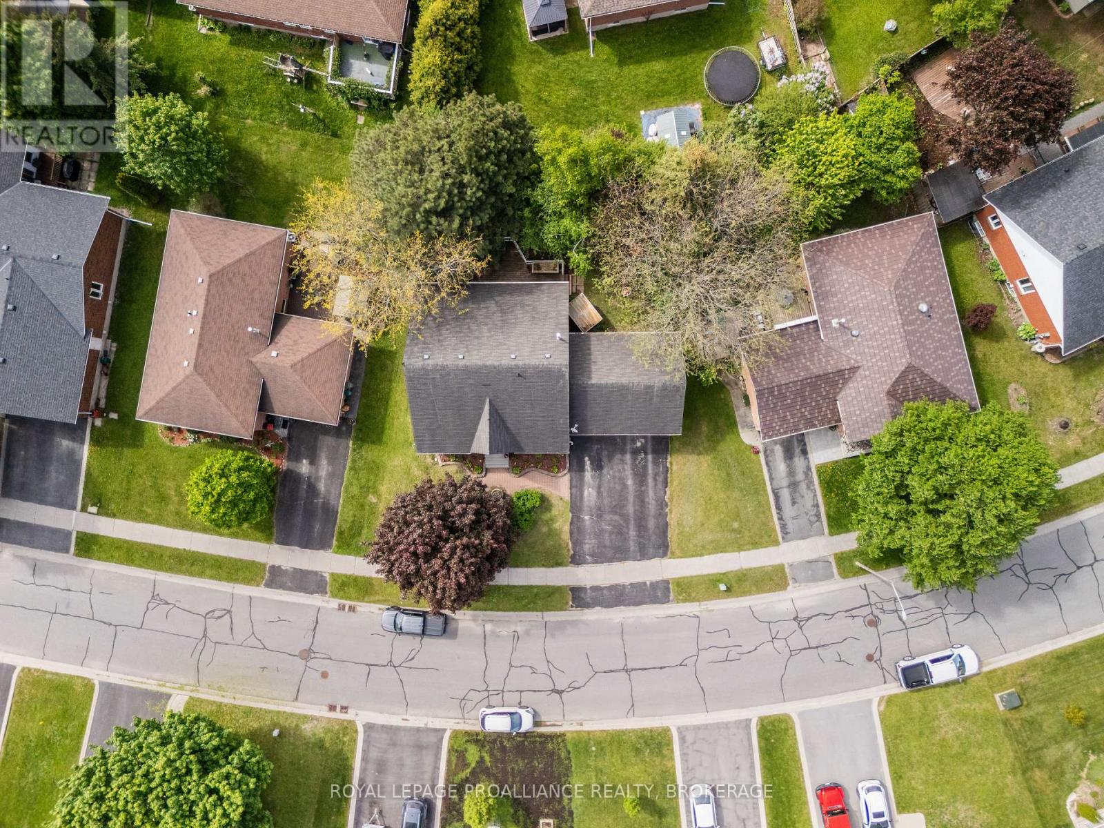 151 GREENLEES DRIVE - 42