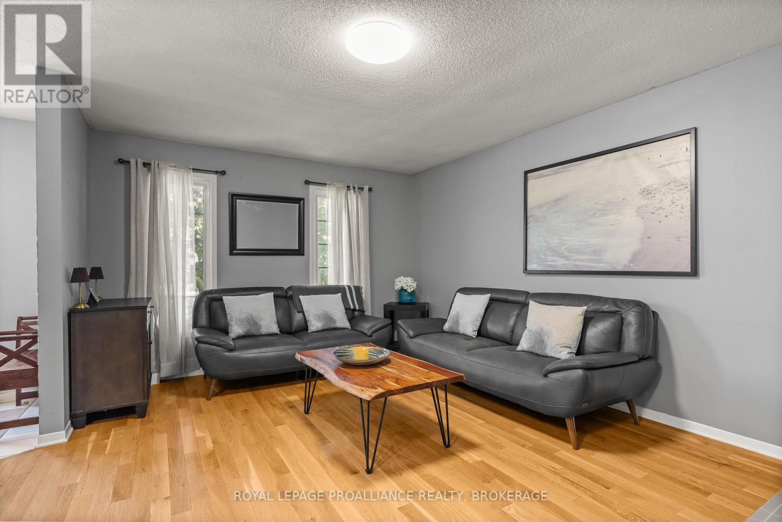 151 GREENLEES DRIVE - 7