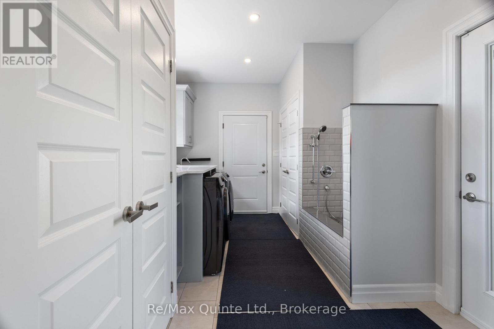 89 NAVIGATION DRIVE - Image 25