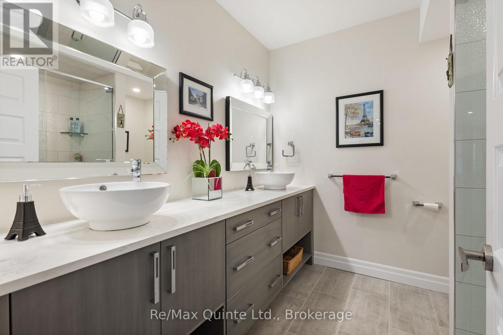 89 NAVIGATION DRIVE - Image 40
