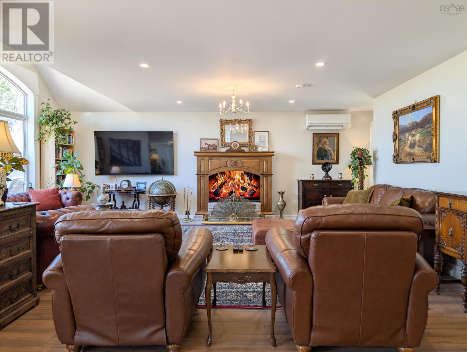 684 Riverside Road - 25