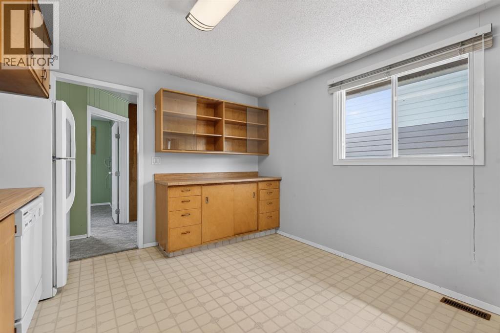 480 5 Street E — photo 14