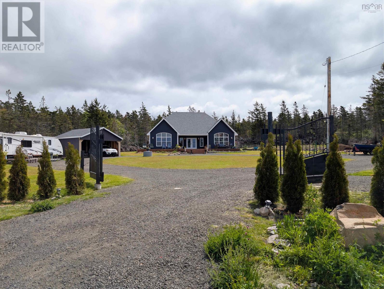 684 Riverside Road - 5
