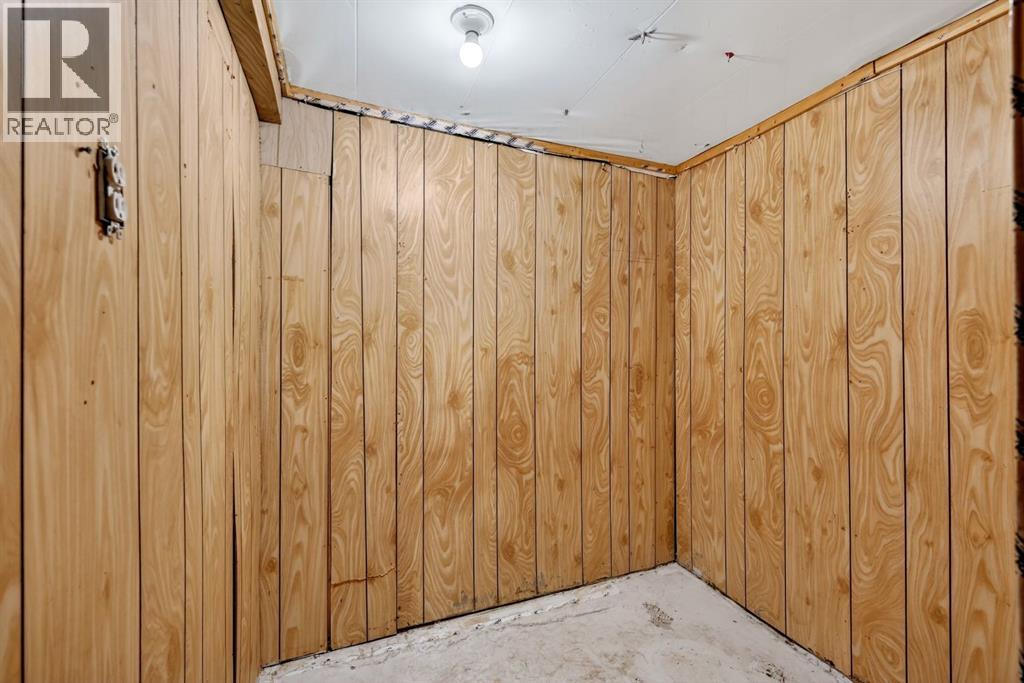 480 5 Street E — photo 25