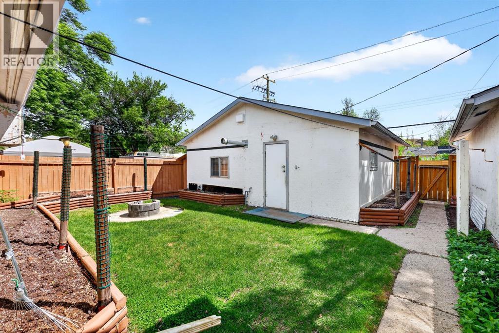 480 5 Street E - photo 4