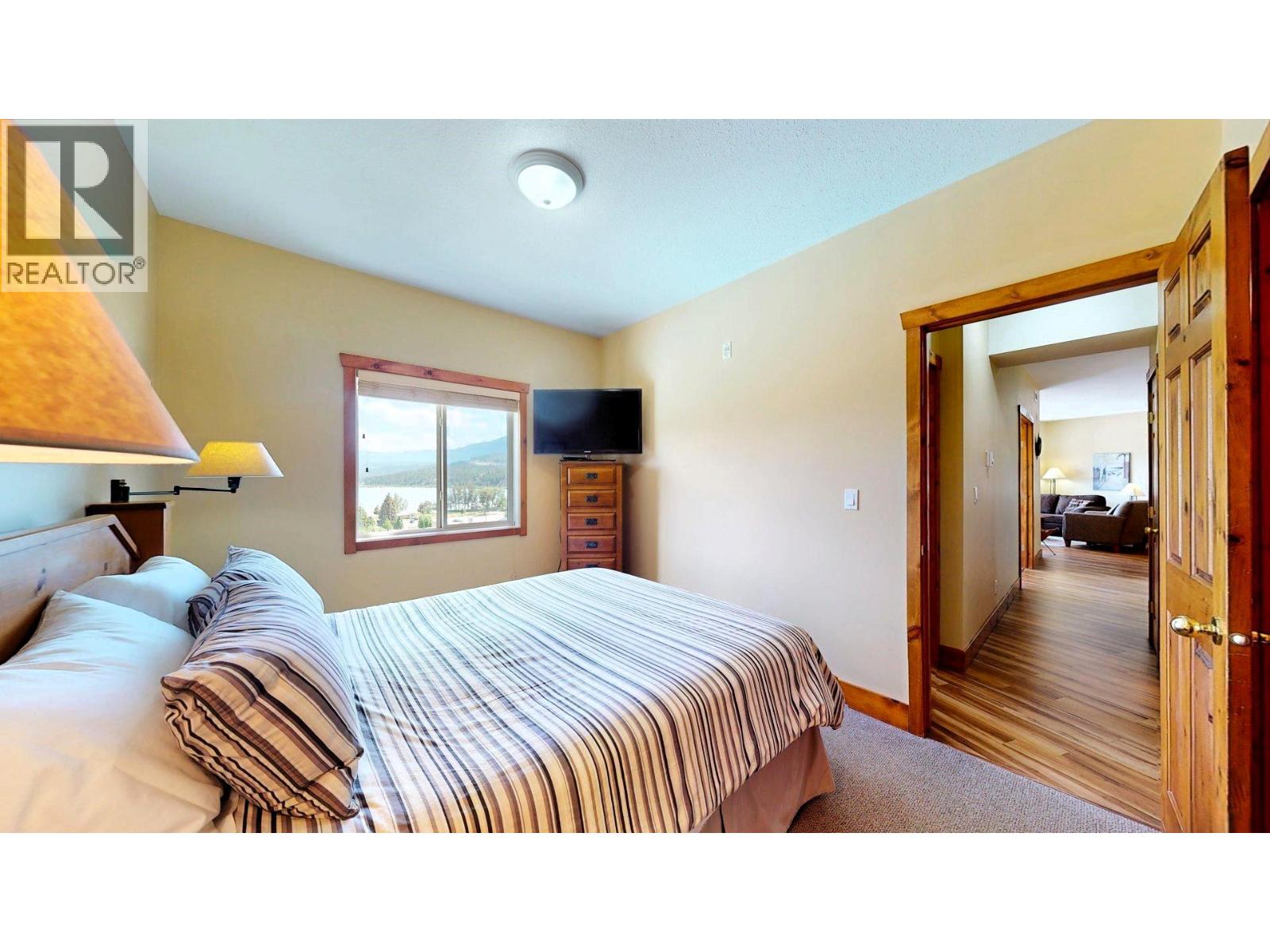 #219 I 701 14A Crescent - 40