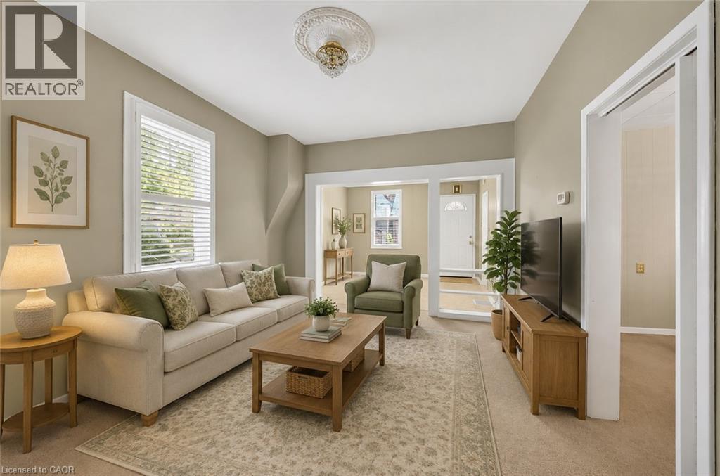 70 POULETTE Street - 4