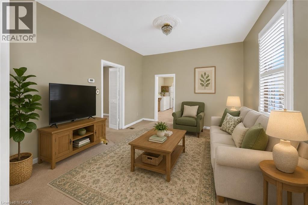 70 POULETTE Street - 5