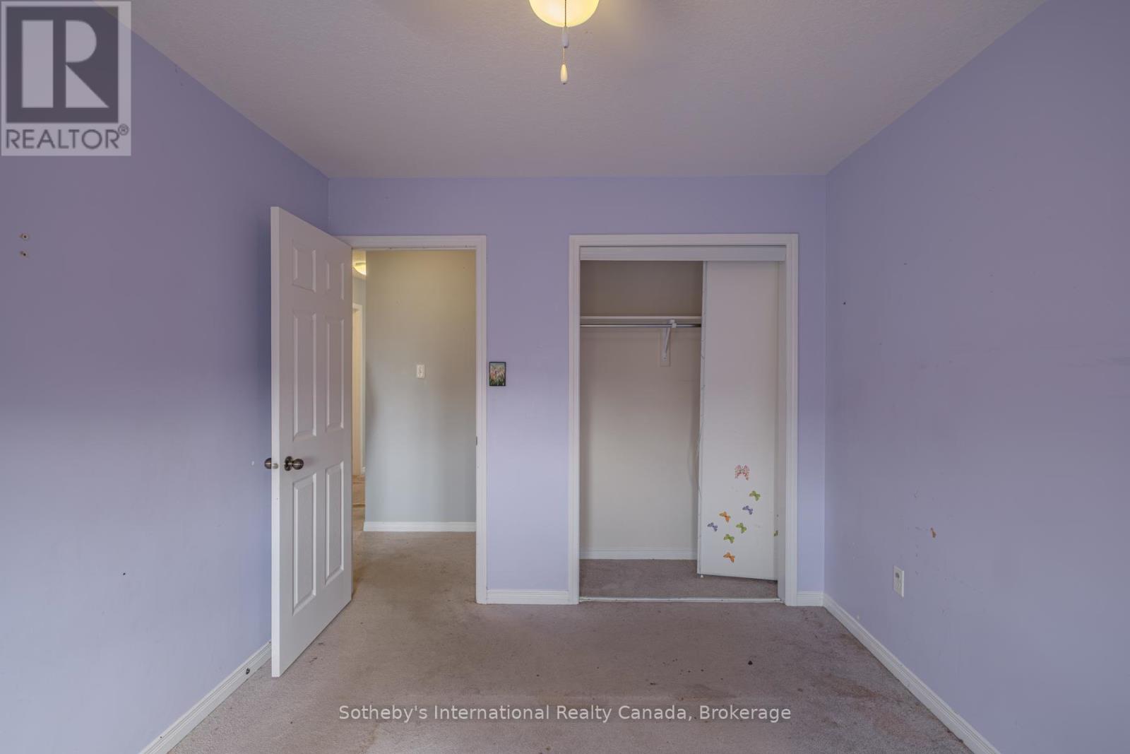 17 DWYER COURT - 18