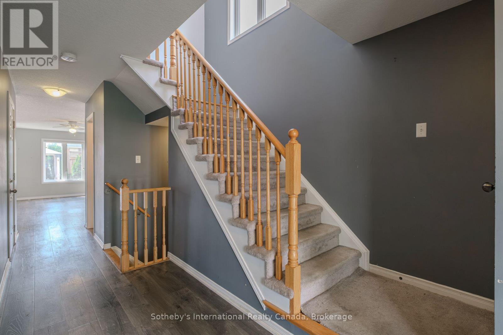 17 DWYER COURT - 5