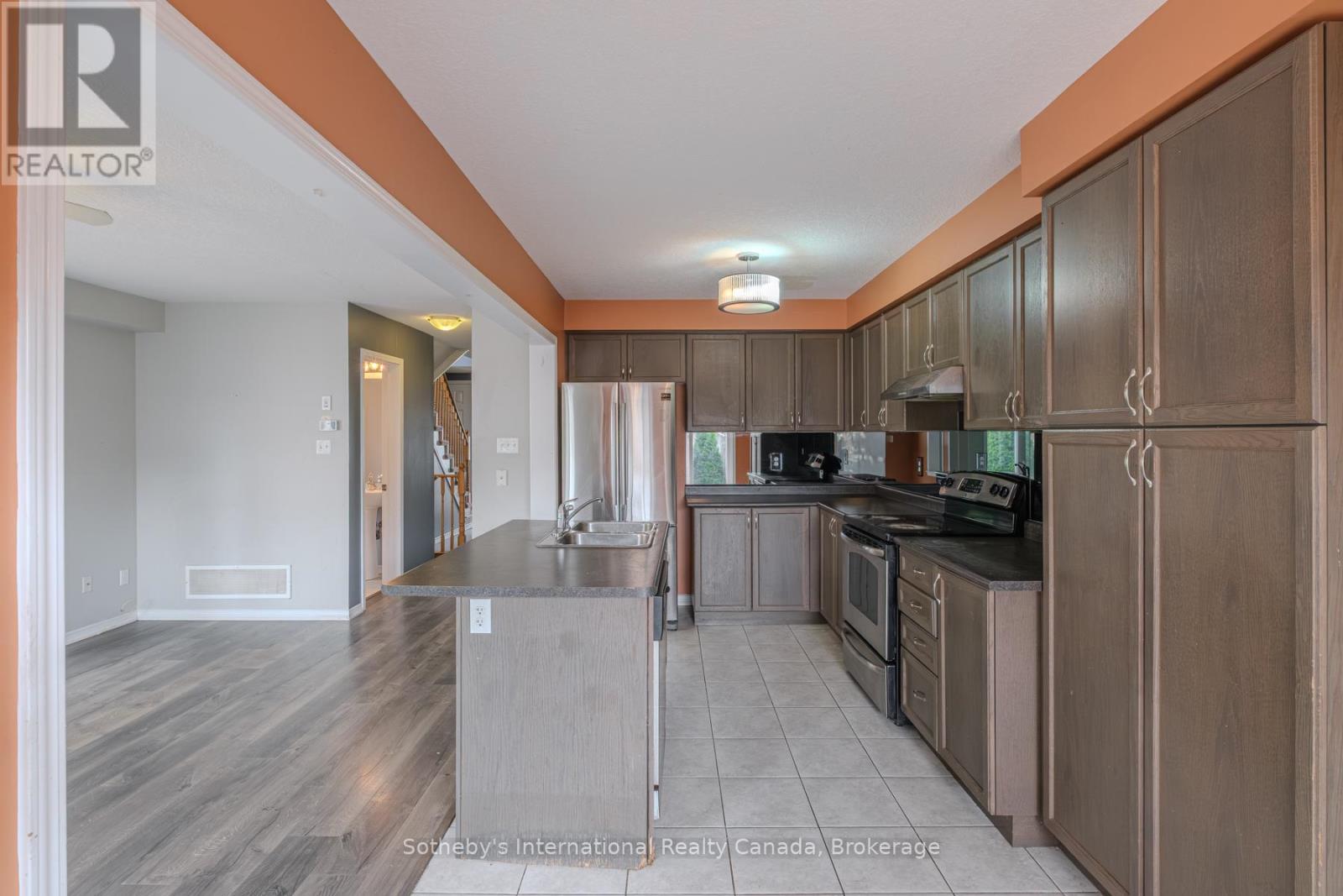 17 DWYER COURT - 8