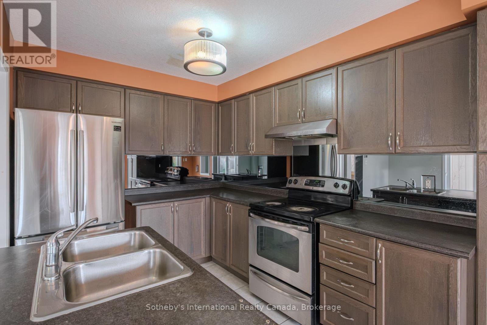 17 DWYER COURT - 9
