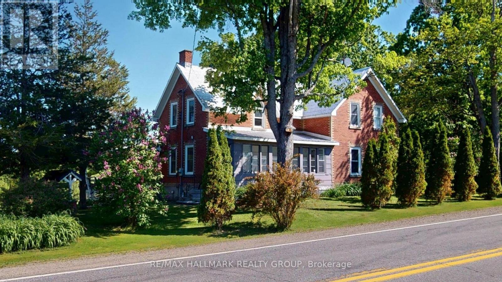 1423 COUNTY RD 2 ROAD W