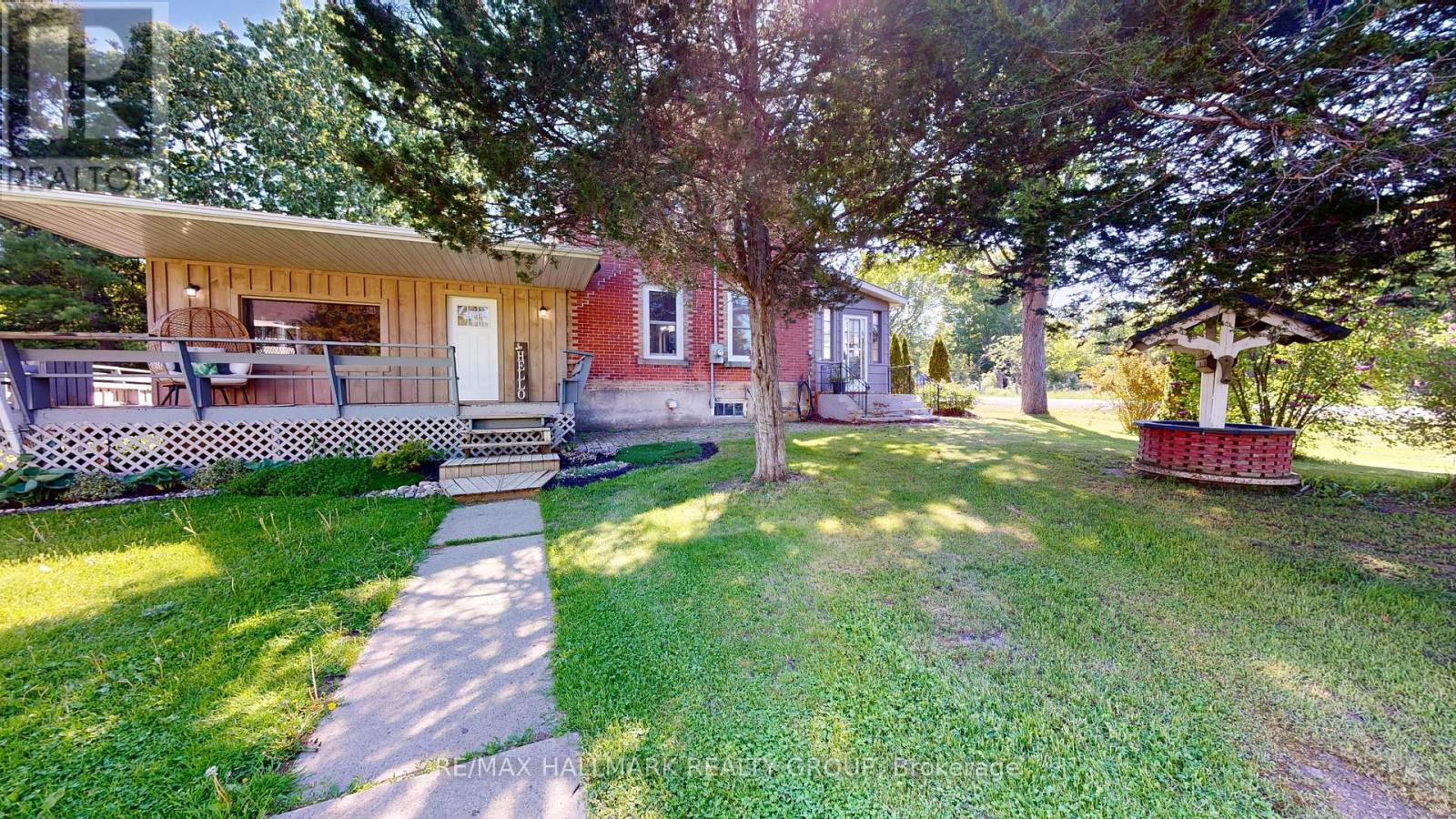 1423 COUNTY RD 2 ROAD W - 2