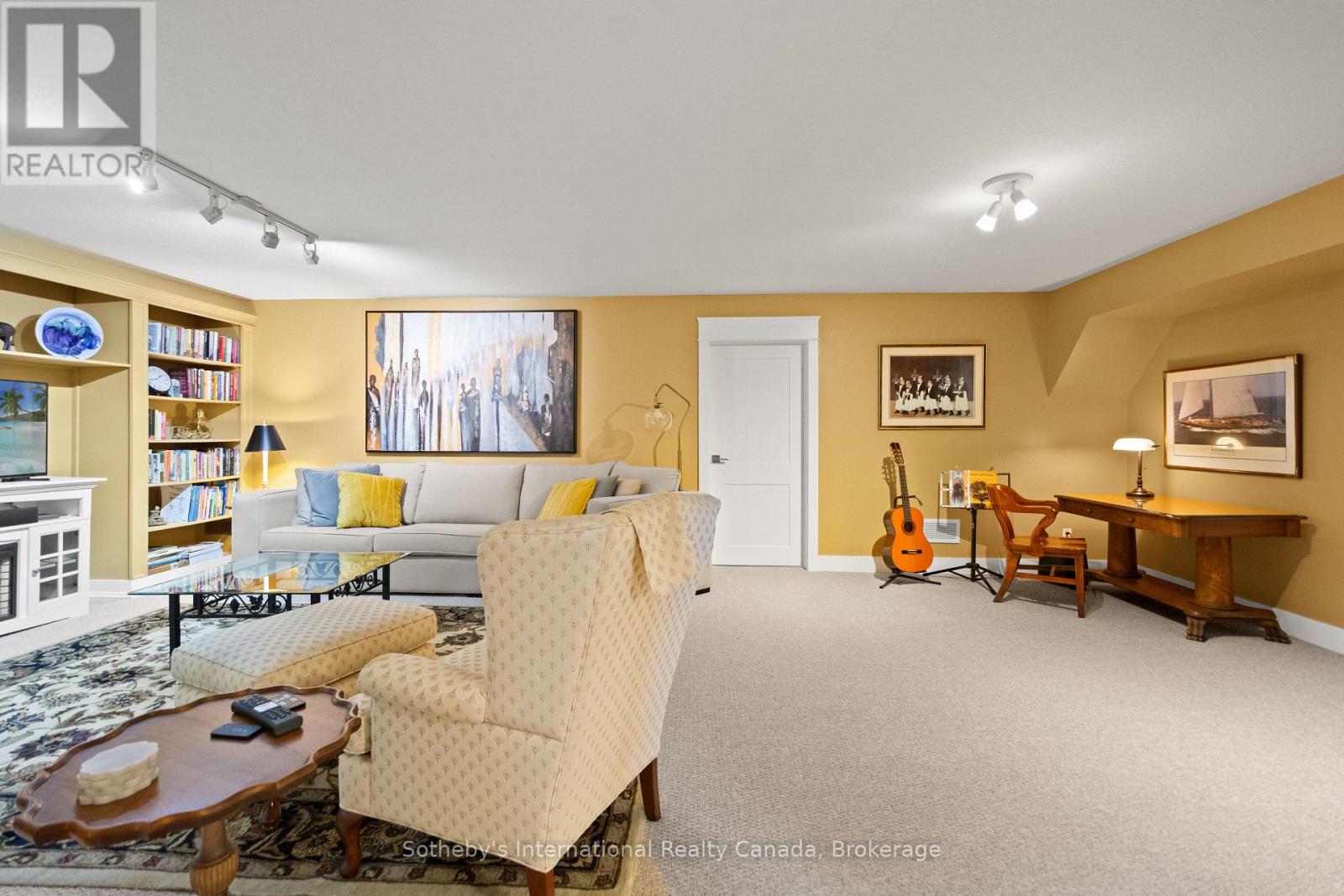 208 SNOWBERRY LANE - 27