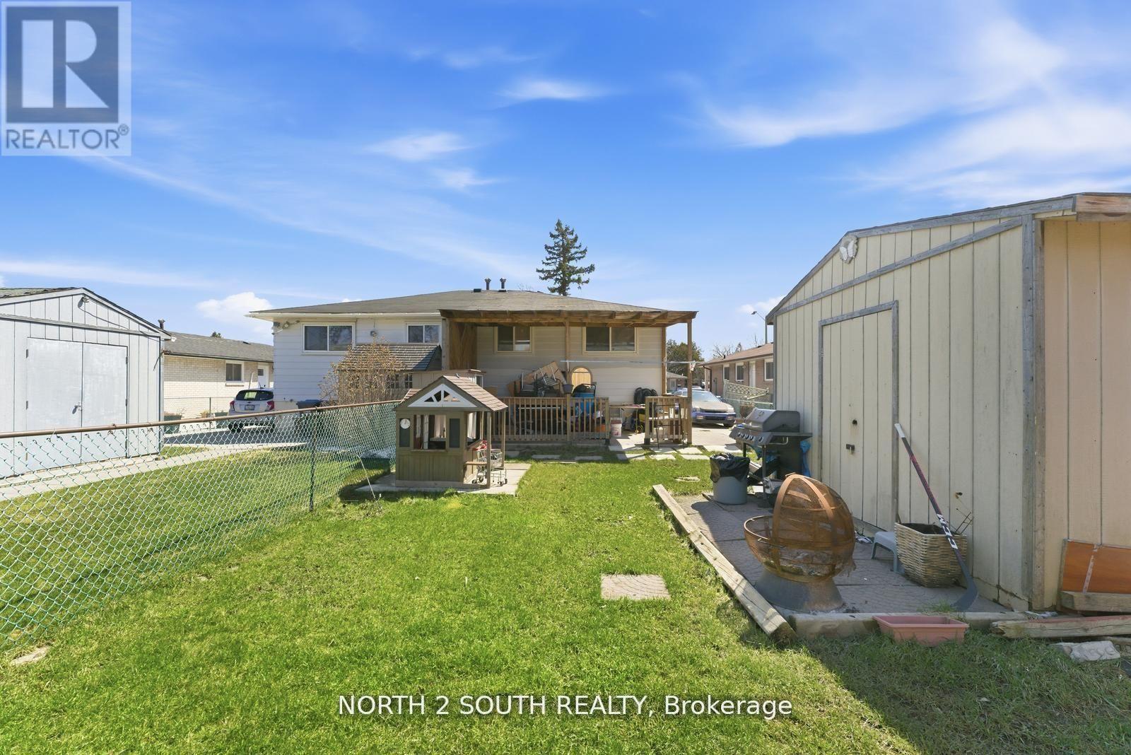 7739 PRIORY CRESCENT - 42