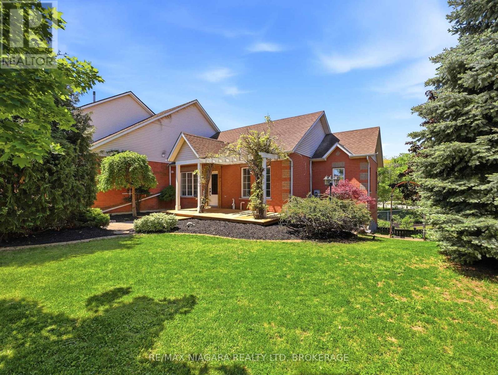 41 MORRISON CRESCENT