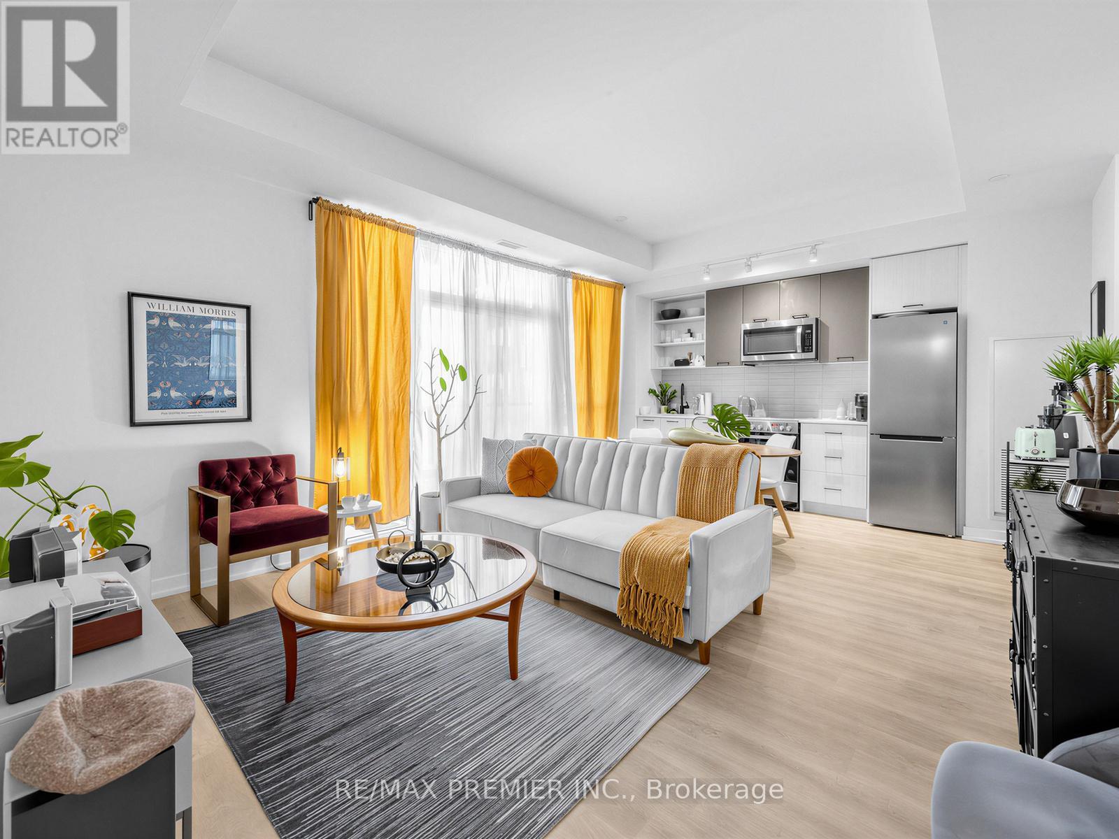 #615 2300 ST CLAIR AVENUE W - 3