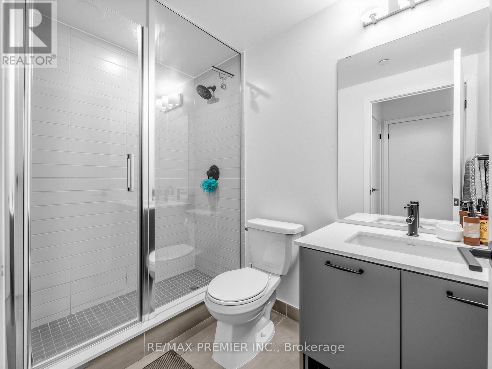 #615 2300 ST CLAIR AVENUE W - 15