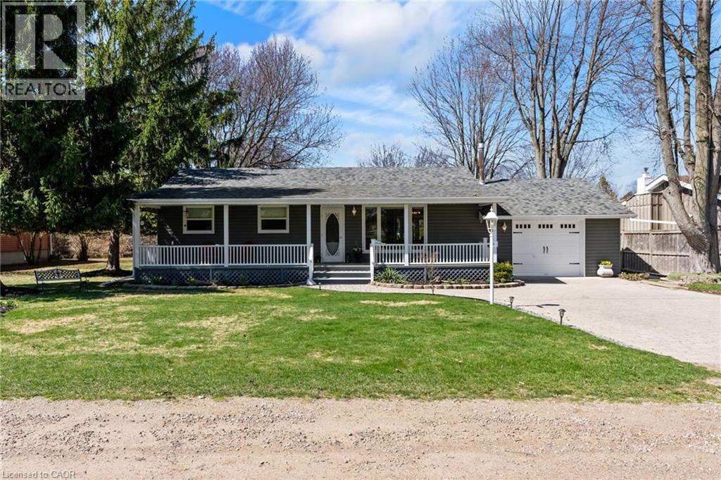 72571 DUCHESS Crescent - 2