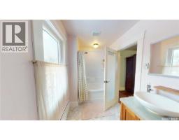 107 3rd Avenue E, Scott, SK S0K4A0 Photo 21
