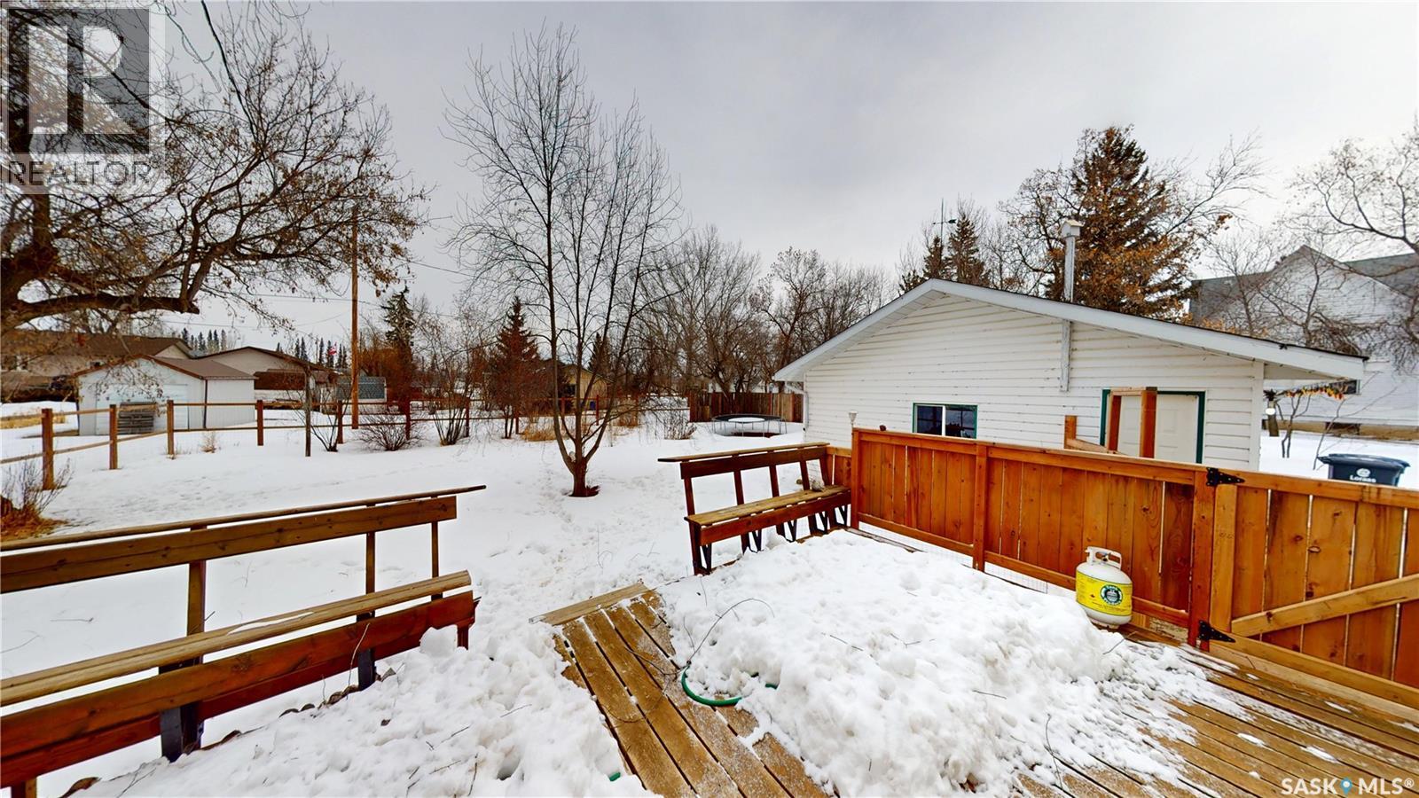 107 3rd AVENUE E - 25