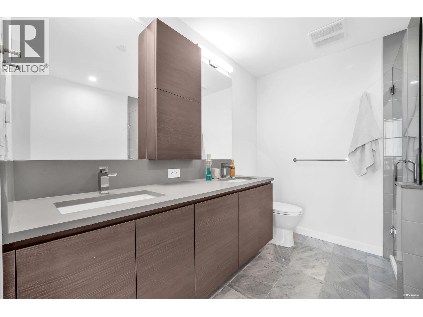 2 Bed, 2 Bath House for Sale in Burnaby – 3202 2108 GILMORE AVENUE, Burnaby – MLS# R3129868 - Image 16