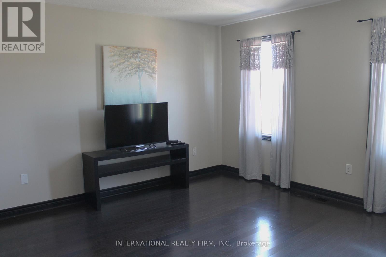 412 WRIGHT CRESCENT - 12